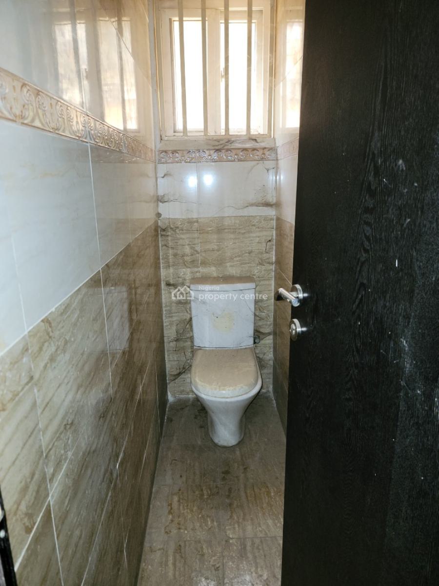 Standard 3 Floors Office Complex, Gudu, Abuja, Plaza / Complex / Mall for Sale