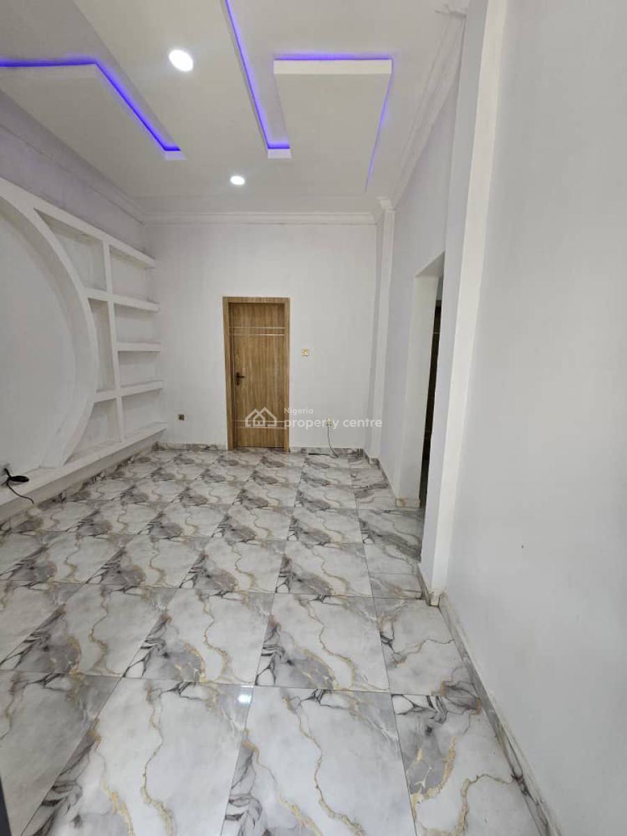 2 Bedroom Apartment, Oko-oba, Agege, Lagos, Flat / Apartment for Sale