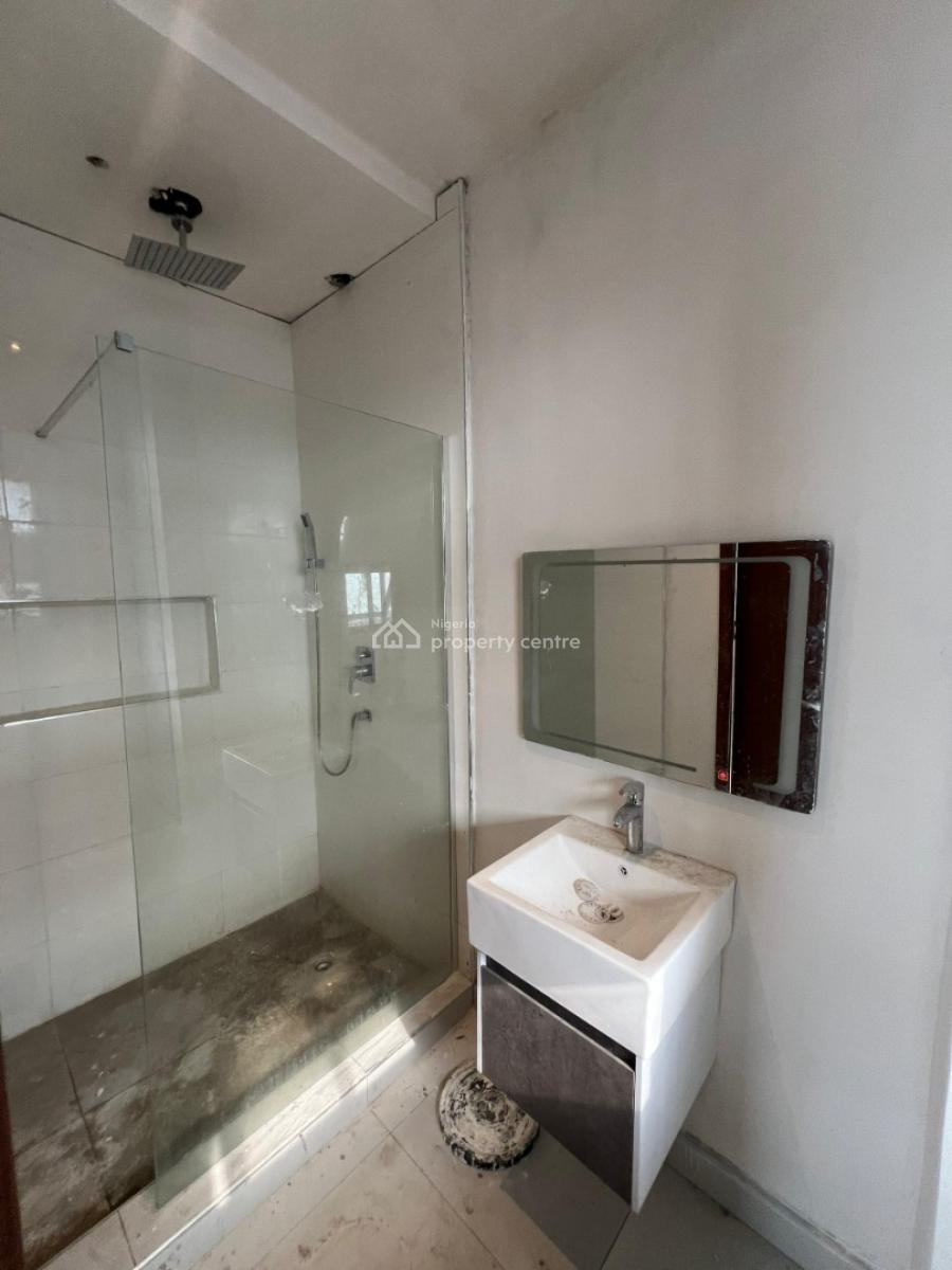 Spacious Massive Luxury 3 Bedrooms Penthouse, Richmond Pearl Estate, Off Freedom Way, Lekki Phase 1, Lekki, Lagos, Flat / Apartment for Rent