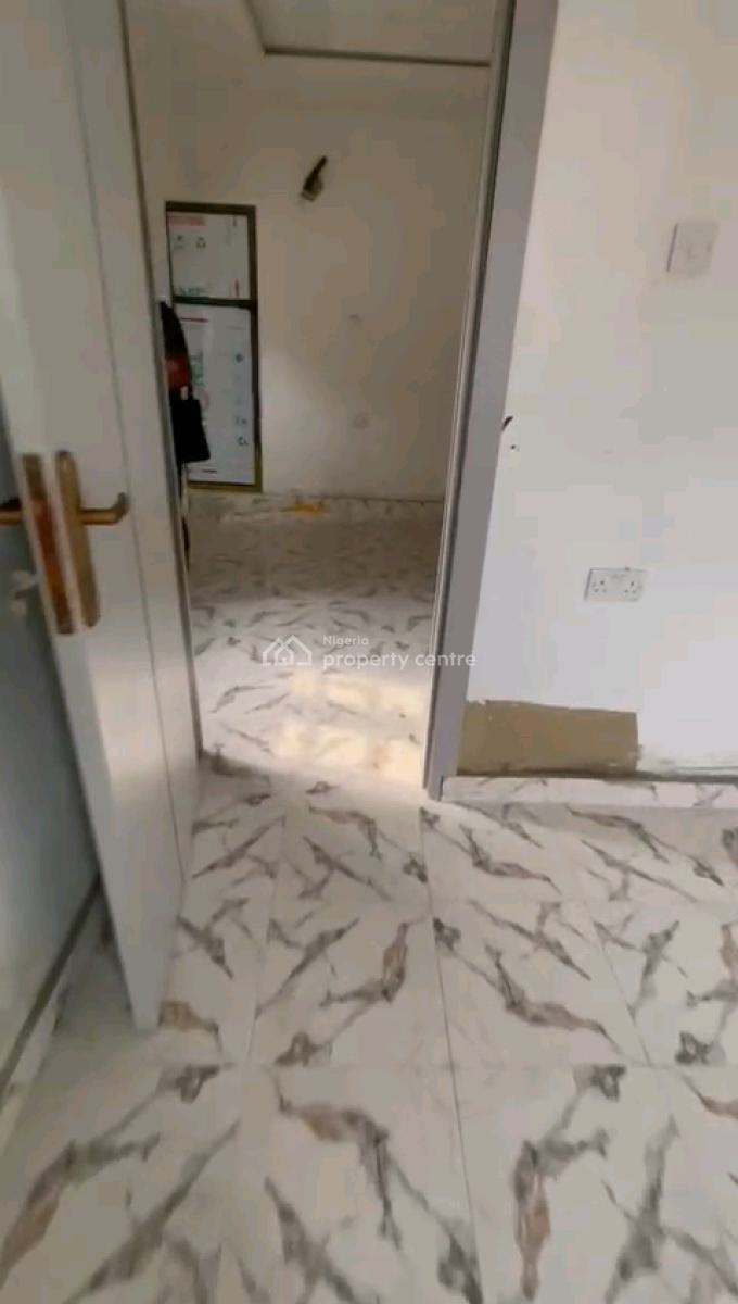 Newly Built, Spacious 2-bedroom Upflat for Long Lease, Ijagbemi Street Off Pedro Road, Shomolu, Lagos, Flat / Apartment for Sale