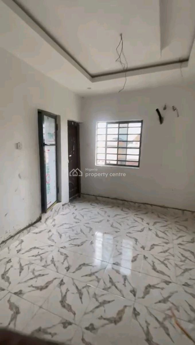 Newly Built, Spacious 2-bedroom Upflat for Long Lease, Ijagbemi Street Off Pedro Road, Shomolu, Lagos, Flat / Apartment for Sale