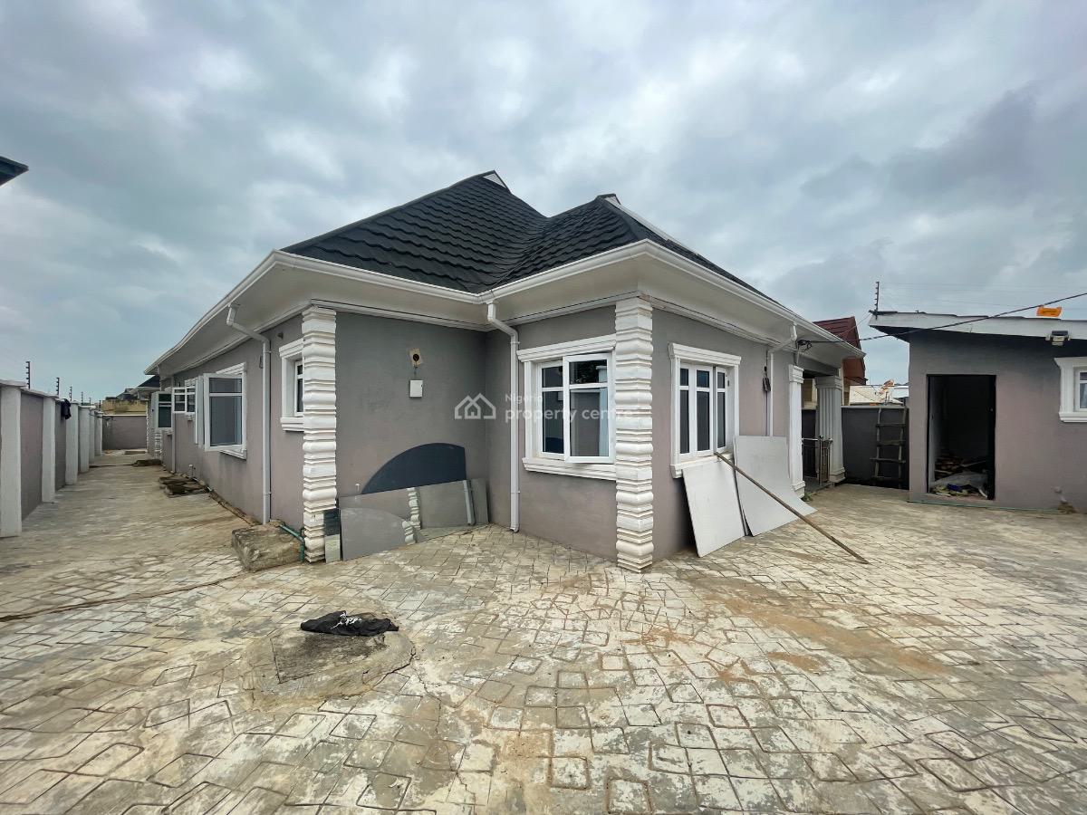 Luxury 3 Bedroom Detached Bungalow with 2 Numbers of a Room Self Con, Zone D, Kasumu Estate, Tipper Garage Off Akala Express, Oluyole, Oyo, Detached Bungalow for Sale