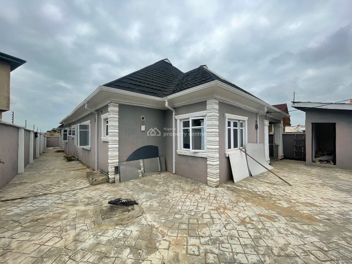 Luxury 3 Bedroom Detached Bungalow with 2 Numbers of a Room Self Con, Zone D, Kasumu Estate, Tipper Garage Off Akala Express, Oluyole, Oyo, Detached Bungalow for Sale