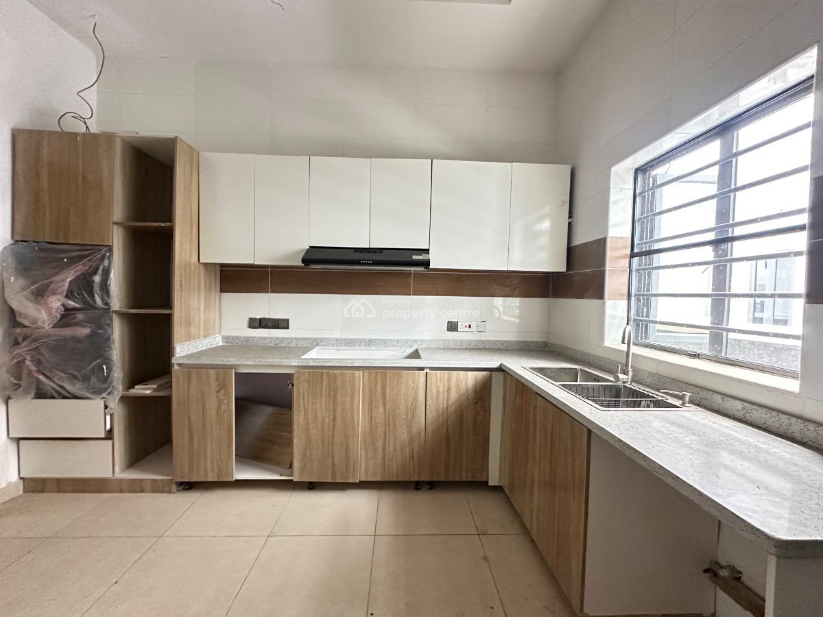 Vibrant 4 Bedroom Semi-detached Duplex, Chevron Tollgate, Lekki, Lagos, Semi-detached Duplex for Sale