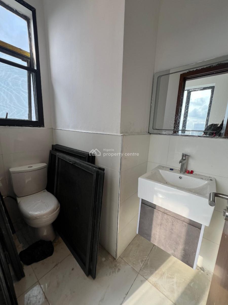 3 Bedroom Flat with a Room Bq in a Gated Estate, Lekki Phase 1, Lekki, Lagos, Flat / Apartment for Rent