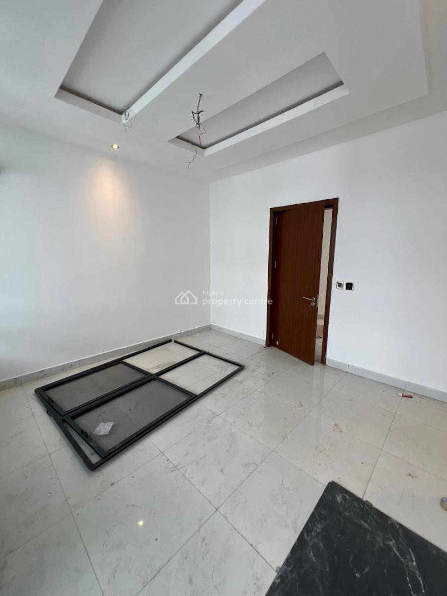 3 Bedroom Flat with a Room Bq in a Gated Estate, Lekki Phase 1, Lekki, Lagos, Flat / Apartment for Rent
