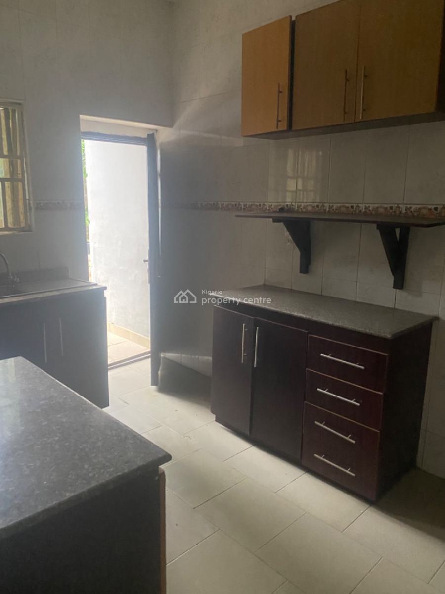 Lovely 3 Bedroom Flat in a Clean and Serene Compound on a Tarred Road, Wuye, Abuja, Flat / Apartment for Rent