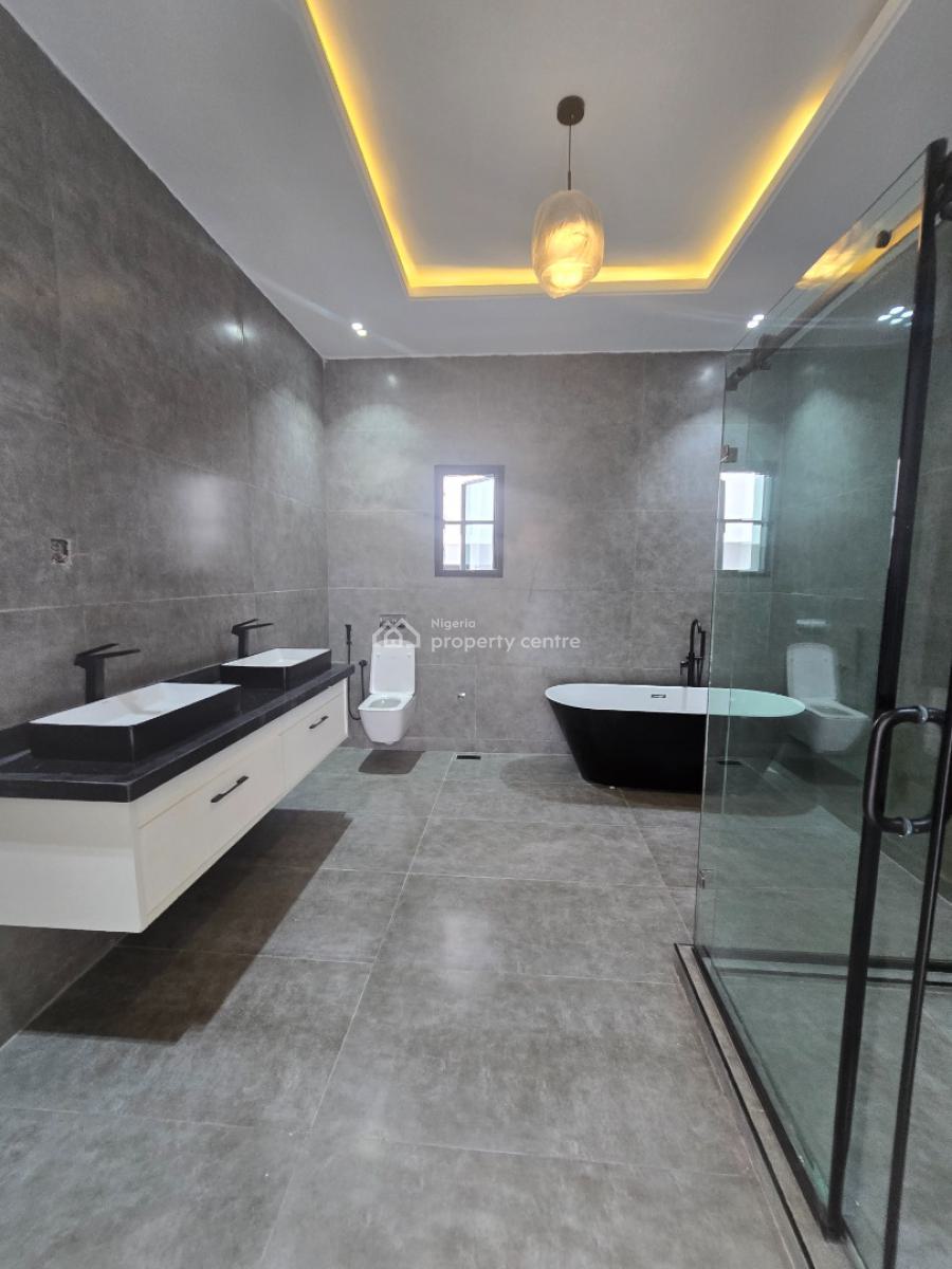 The Privacy of a Fully Detached Home., Lekki Phase 1, Lekki, Lagos, Detached Duplex for Sale