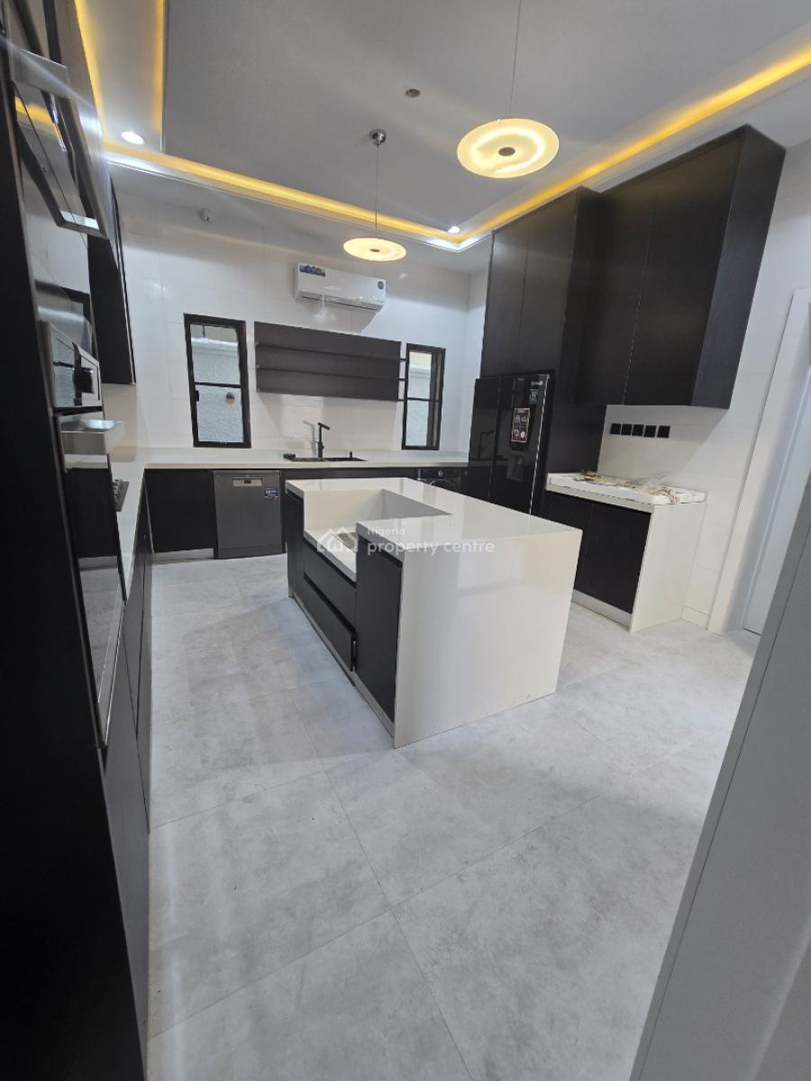 The Privacy of a Fully Detached Home., Lekki Phase 1, Lekki, Lagos, Detached Duplex for Sale