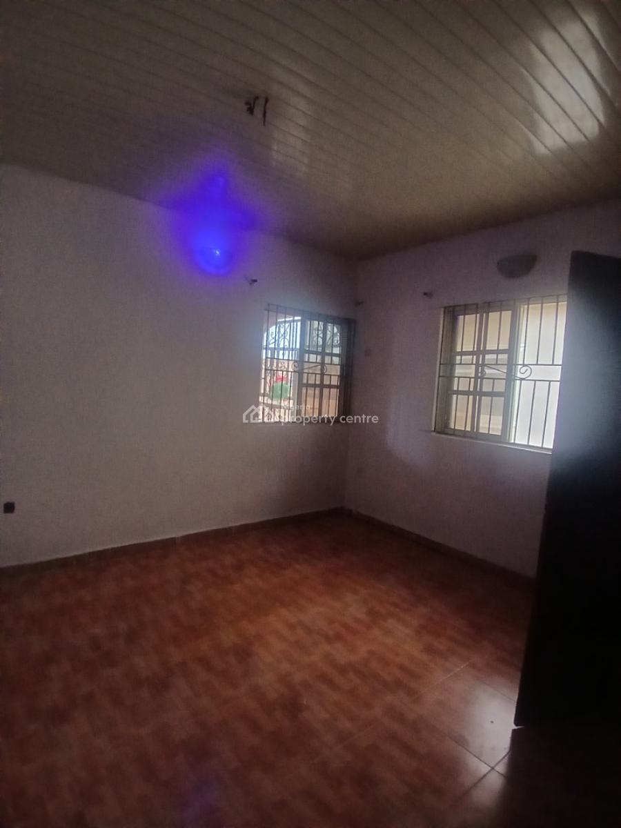 a Room in a Shared Apartment, Badore, Ajah, Lagos, Flat / Apartment for Rent