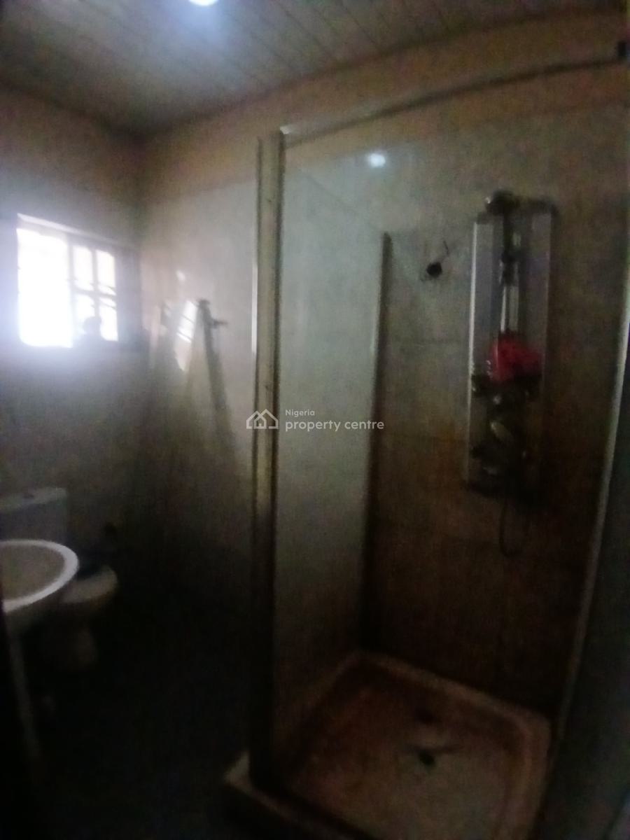 a Room in a Shared Apartment, Badore, Ajah, Lagos, Flat / Apartment for Rent