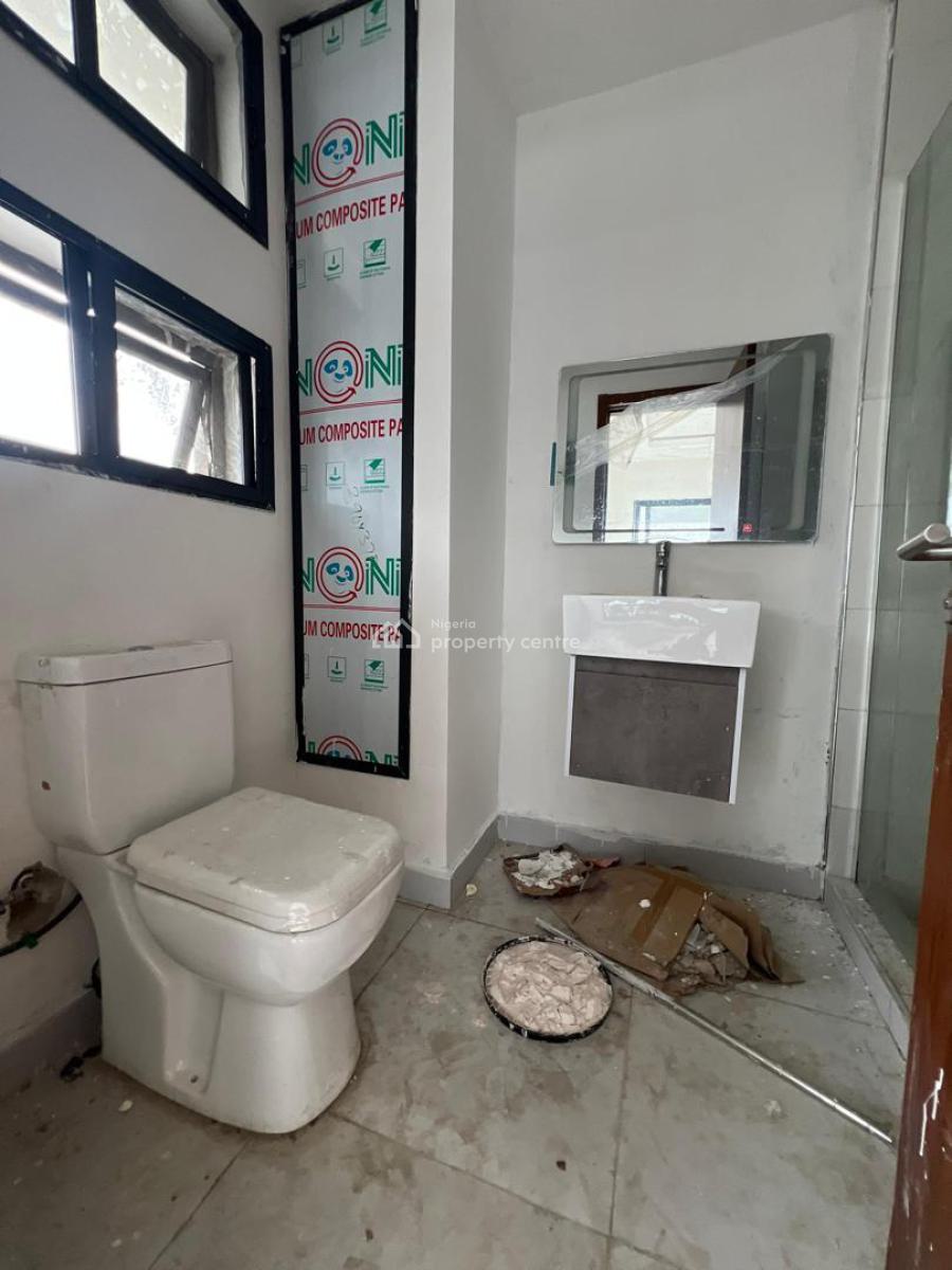 Luxury 3 Bedrooms Penthouse with a Bq, Lekki Phase 1, Lekki, Lagos, Flat / Apartment for Rent
