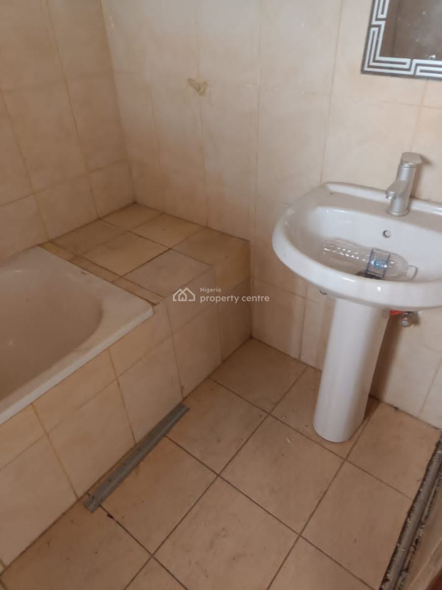 Spacious 3 Bedrooms Semi Detached Duplex, Lekki Phase 1, Lekki, Lagos, Semi-detached Duplex for Rent