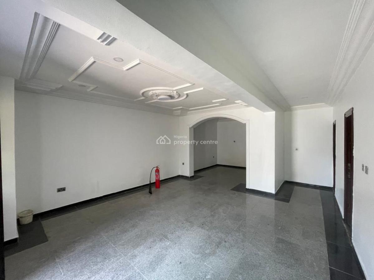 Lovely 3 Bedroom Apartment + Bq in a Serene Location, Lekki Phase 1, Lekki, Lagos, Flat / Apartment for Rent