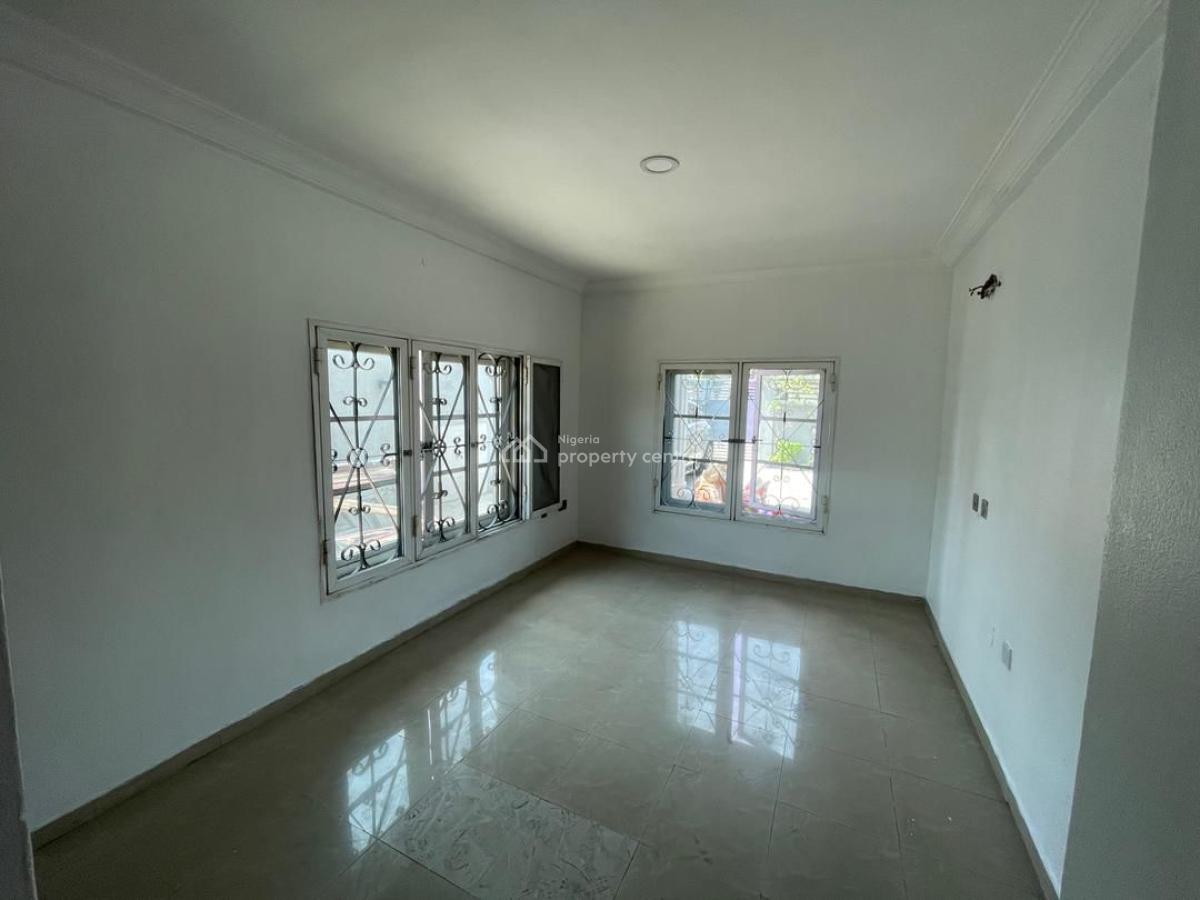 Lovely 3 Bedroom Apartment + Bq in a Serene Location, Lekki Phase 1, Lekki, Lagos, Flat / Apartment for Rent