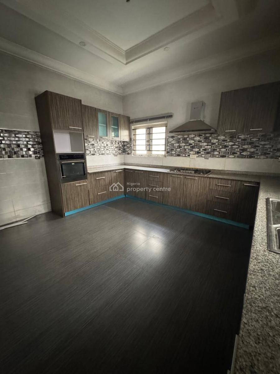 4 Bedroom Semi Detached House with 2rooms Bq with Common Swimming Pool, Banana Island, Ikoyi, Lagos, Semi-detached Duplex for Sale