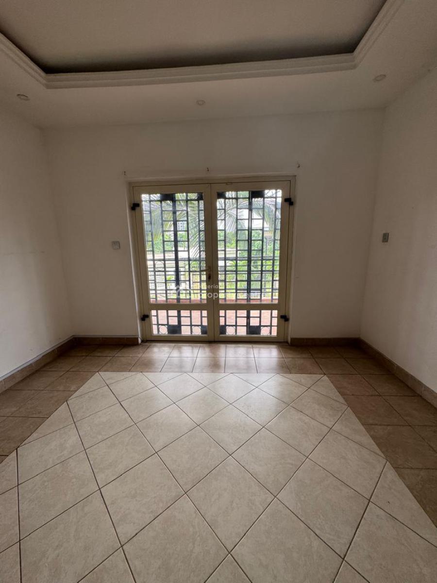 4 Bedroom Semi Detached House with 2rooms Bq with Common Swimming Pool, Banana Island, Ikoyi, Lagos, Semi-detached Duplex for Sale
