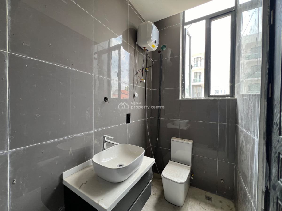 Luxury 2 Bedroom Apartment, Off Admiralty Way, Lekki Phase 1, Lekki, Lagos, Flat / Apartment for Sale