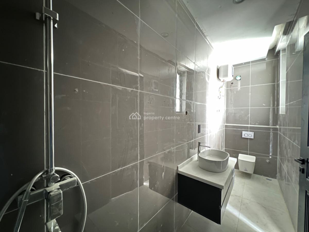 Luxury 2 Bedroom Apartment, Off Admiralty Way, Lekki Phase 1, Lekki, Lagos, Flat / Apartment for Sale