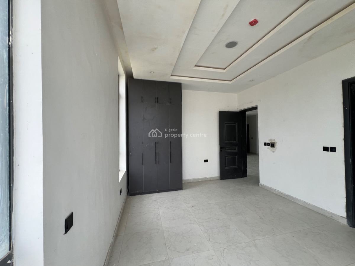 Luxury 2 Bedroom Apartment, Off Admiralty Way, Lekki Phase 1, Lekki, Lagos, Flat / Apartment for Sale