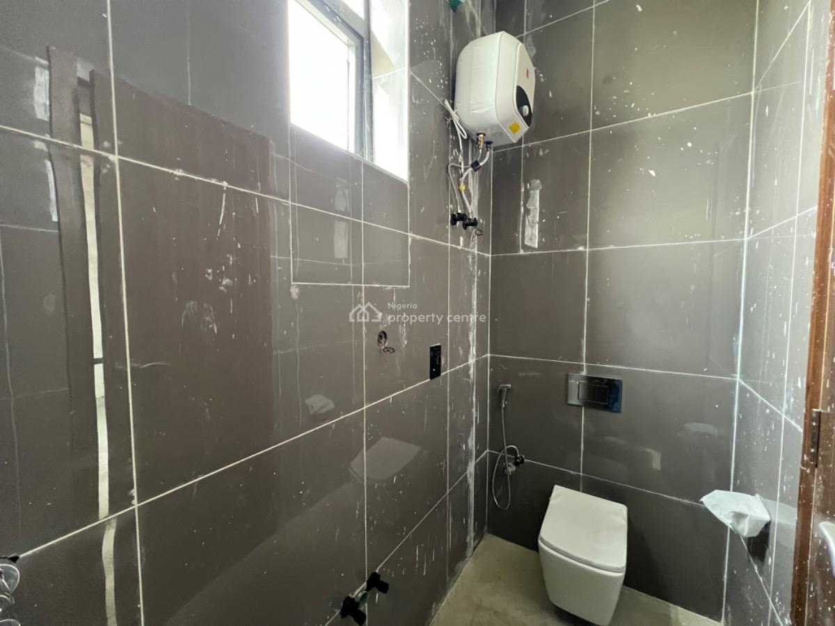 Luxury 2 Bedroom Apartment, Off Admiralty Way, Lekki Phase 1, Lekki, Lagos, Flat / Apartment for Sale