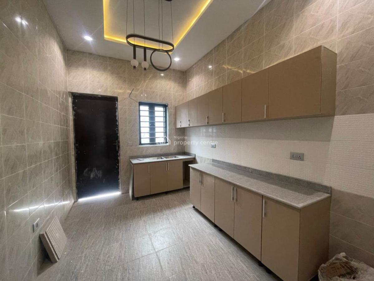 4 Bedroom Semi Detached Duplex with Bq, Lekki Phase 1, Lekki, Lagos, Semi-detached Duplex for Rent