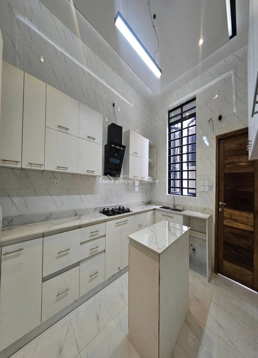Luxury 4 Bedroom Semi-detached Duplex with Boys Quarter, Chevron Drive, Lekki, Lagos, Semi-detached Duplex for Sale