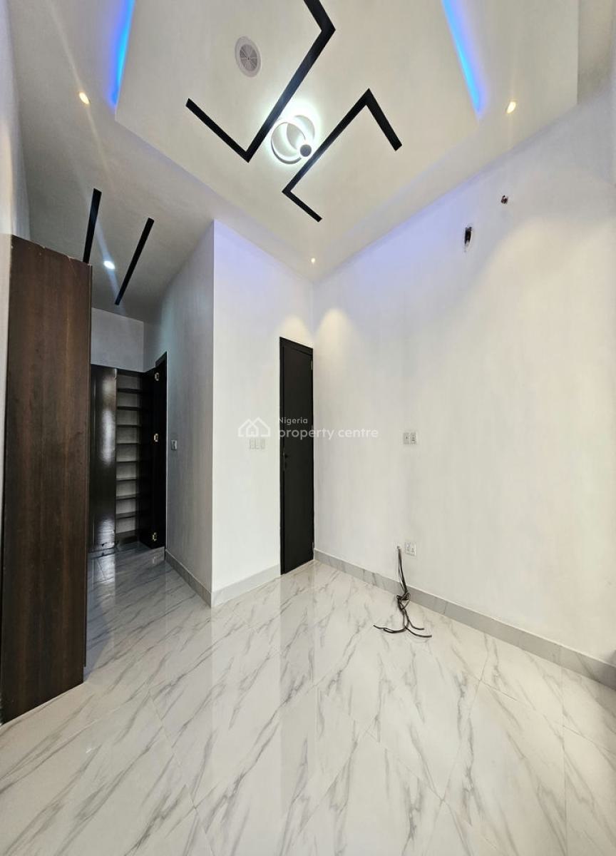 Luxury 4 Bedroom Semi-detached Duplex with Boys Quarter, Chevron Drive, Lekki, Lagos, Semi-detached Duplex for Sale