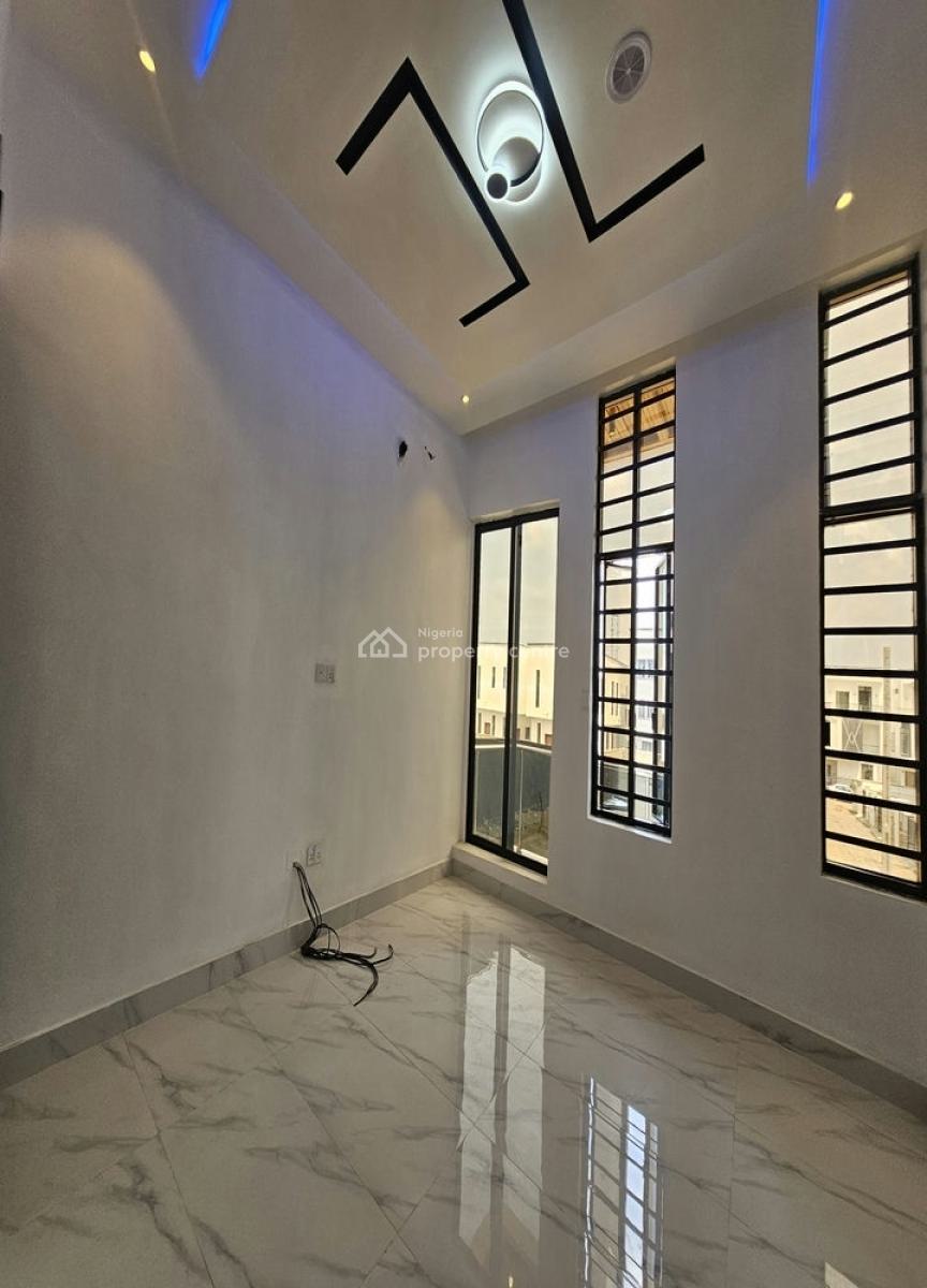 Luxury 4 Bedroom Semi-detached Duplex with Boys Quarter, Chevron Drive, Lekki, Lagos, Semi-detached Duplex for Sale