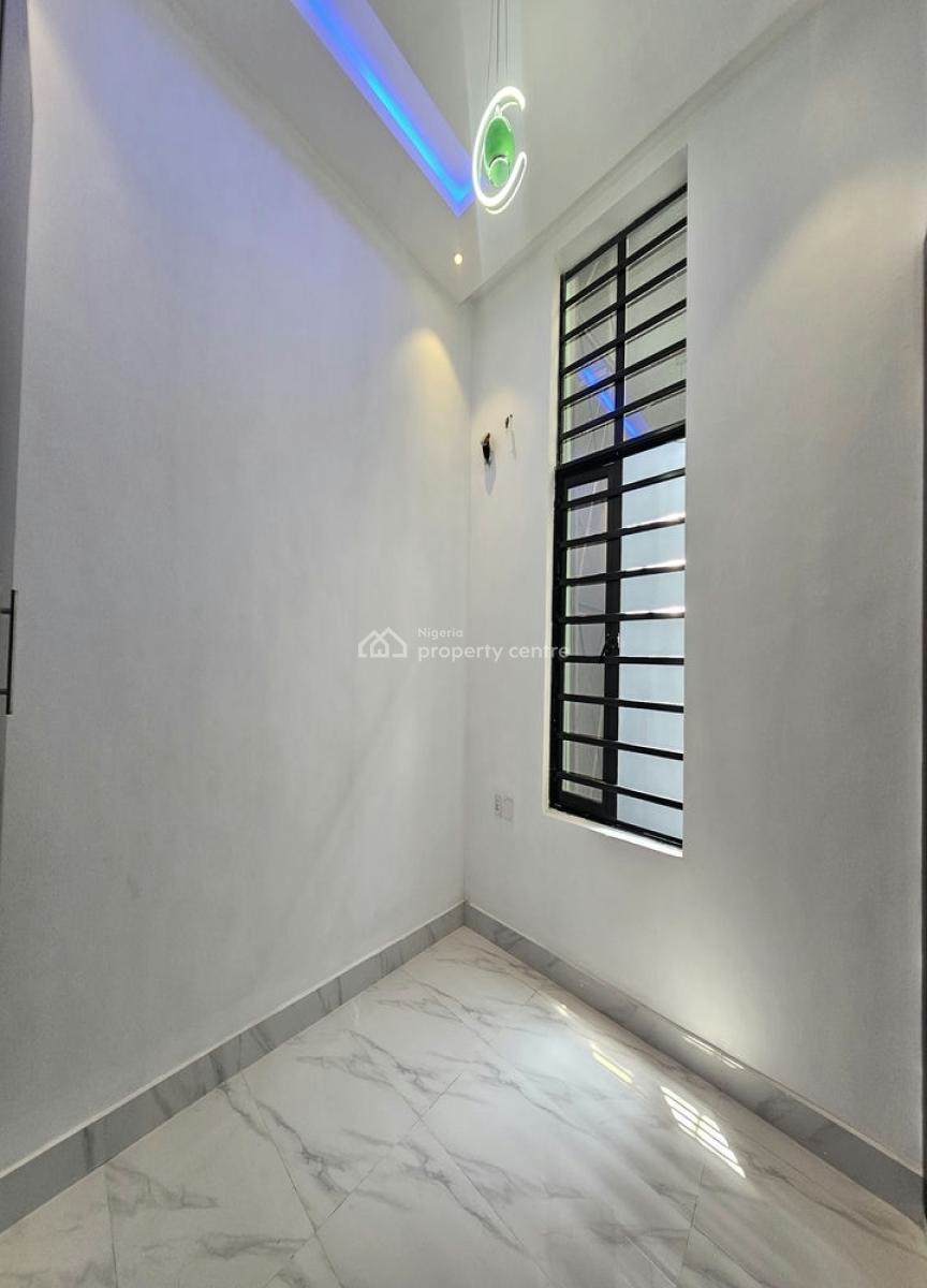 Luxury 4 Bedroom Semi-detached Duplex with Boys Quarter, Chevron Drive, Lekki, Lagos, Semi-detached Duplex for Sale