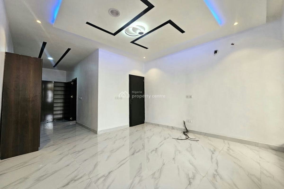 Luxury 4 Bedroom Semi-detached Duplex with Boys Quarter, Chevron Drive, Lekki, Lagos, Semi-detached Duplex for Sale