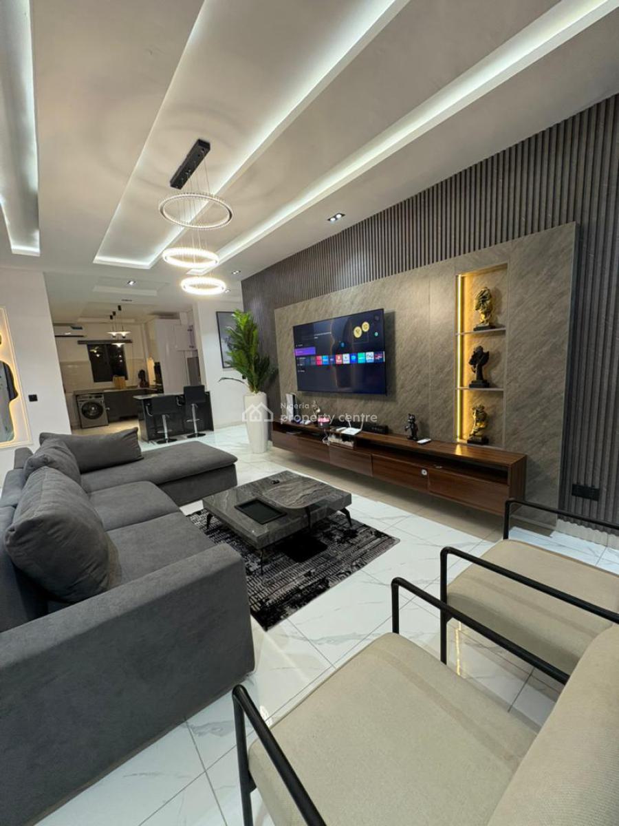 Fully Furnished 2 Bedroom Apartment with Elevator & Pool, Lekki Phase 1, Lekki, Lagos, Flat / Apartment Short Let