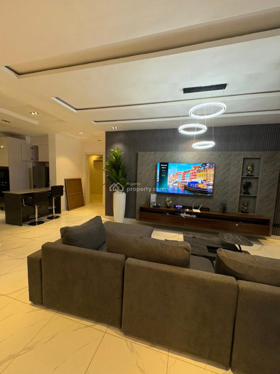 Fully Furnished 2 Bedroom Apartment with Elevator & Pool, Lekki Phase 1, Lekki, Lagos, Flat / Apartment Short Let