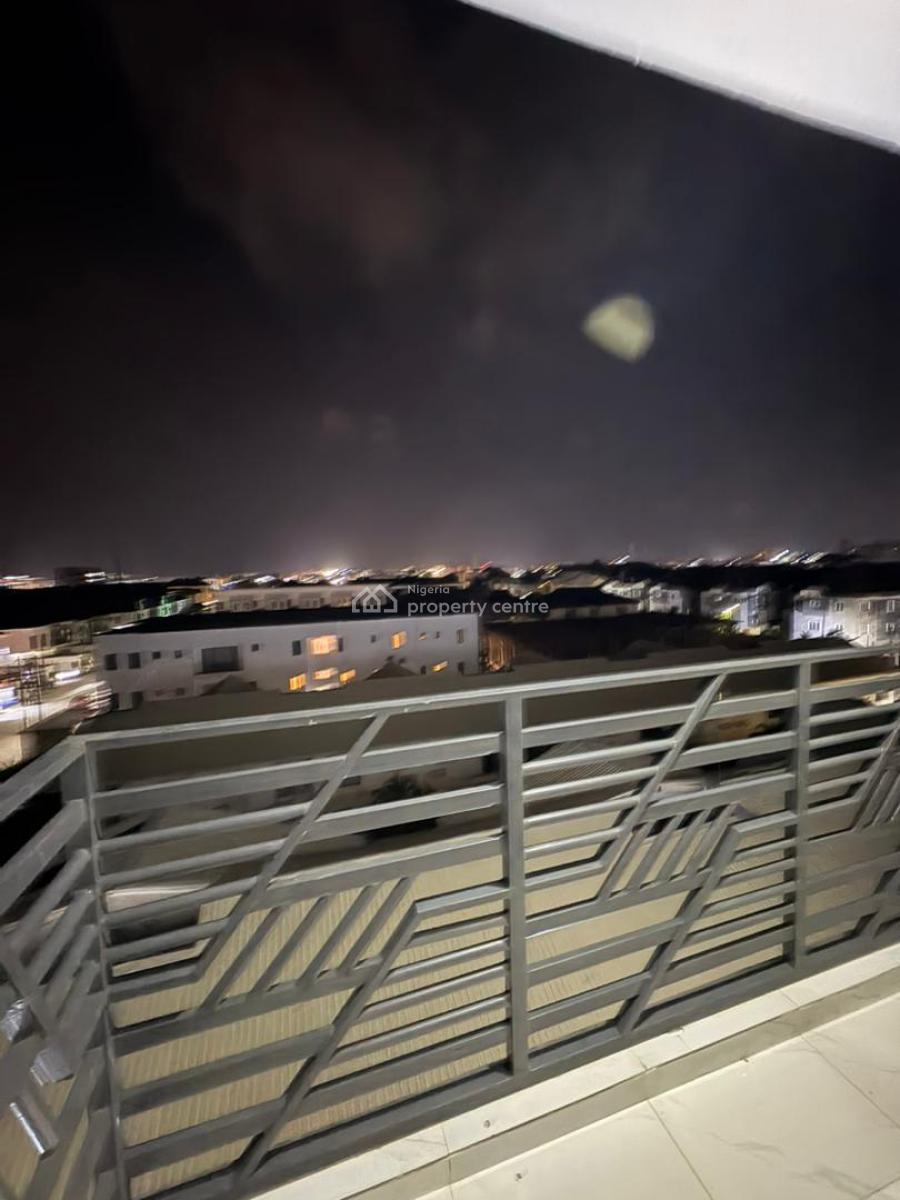 Fully Furnished 2 Bedroom Apartment with Elevator & Pool, Lekki Phase 1, Lekki, Lagos, Flat / Apartment Short Let
