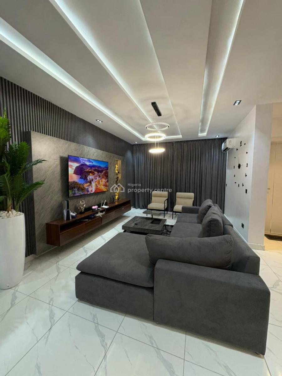Fully Furnished 2 Bedroom Apartment with Elevator & Pool, Lekki Phase 1, Lekki, Lagos, Flat / Apartment Short Let
