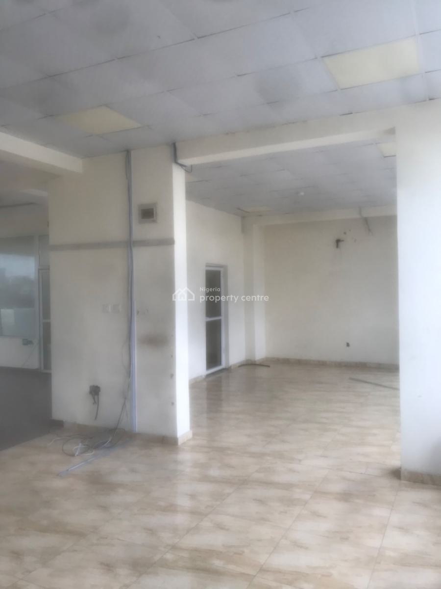 156sqm Shop/commercial Space Overlooking Two Roads, Lekki Phase 1, Lekki, Lagos, Commercial Property for Rent