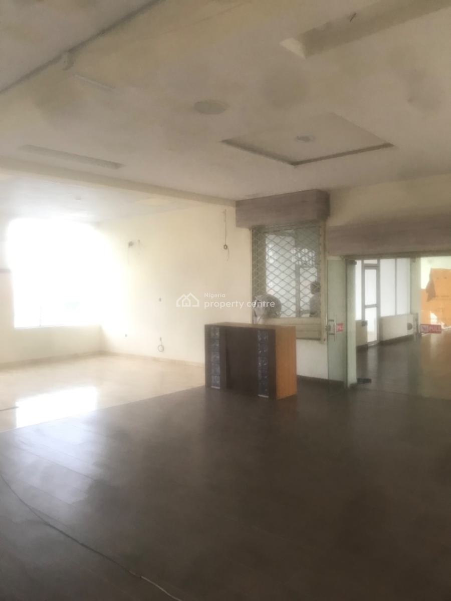 156sqm Shop/commercial Space Overlooking Two Roads, Lekki Phase 1, Lekki, Lagos, Commercial Property for Rent