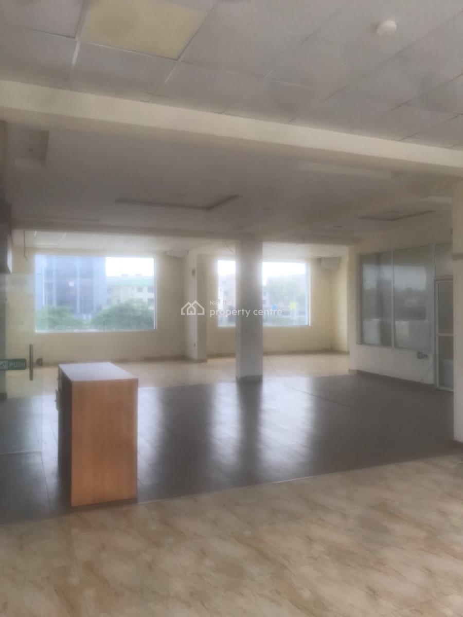 156sqm Shop/commercial Space Overlooking Two Roads, Lekki Phase 1, Lekki, Lagos, Commercial Property for Rent