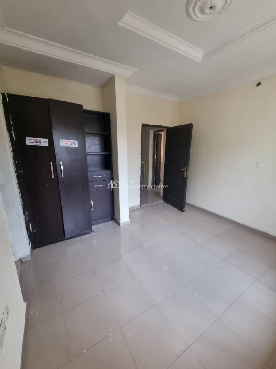 4 Bedroom Apartment in a Secured Estate, Mobile Road, Ajah, Lagos, Flat / Apartment for Rent