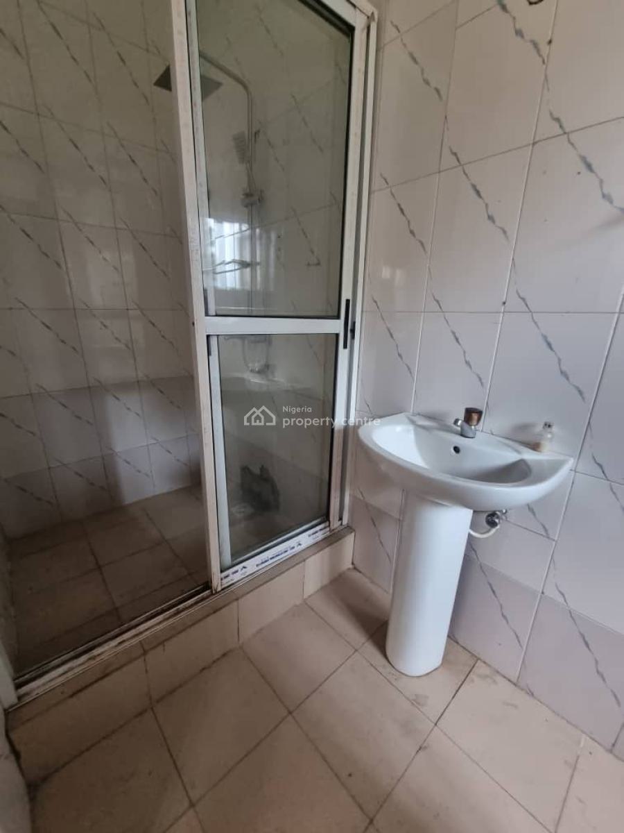 4 Bedroom Apartment in a Secured Estate, Mobile Road, Ajah, Lagos, Flat / Apartment for Rent