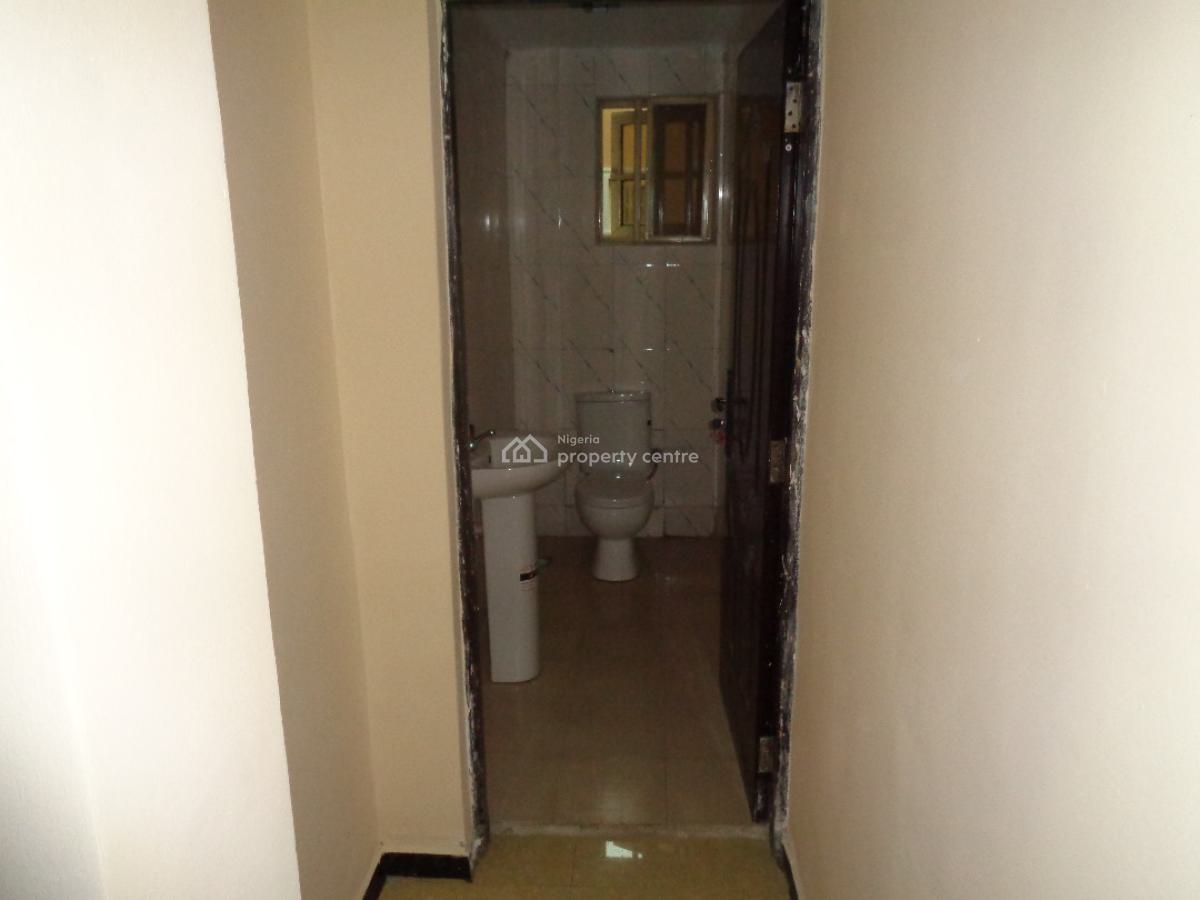Spacious 4 Bedroom Semi Detached Duplex, Mobile Road, Ilaje, Ajah, Lagos, Semi-detached Duplex for Rent