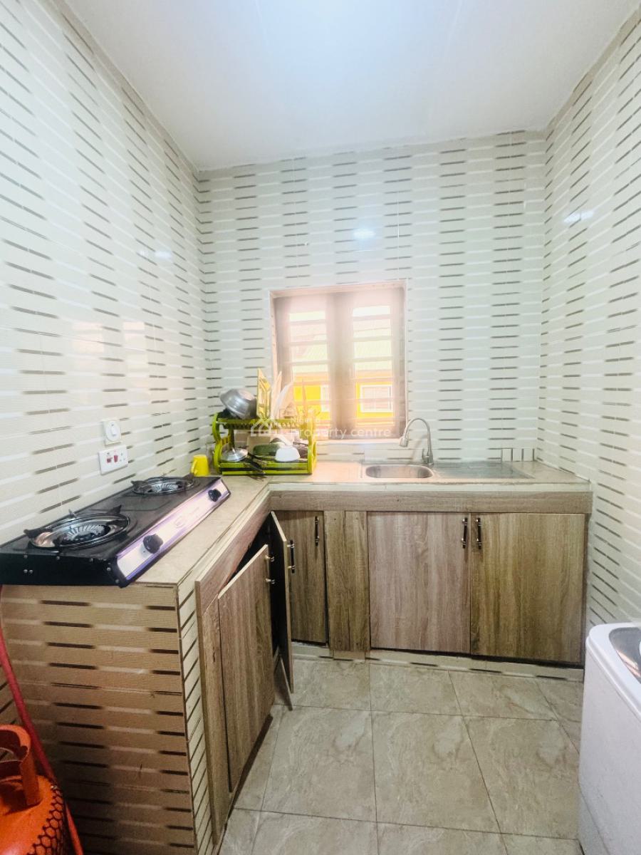 Luxury Three Bedrooms, Palmgrove, Ilupeju, Lagos, Flat / Apartment Short Let