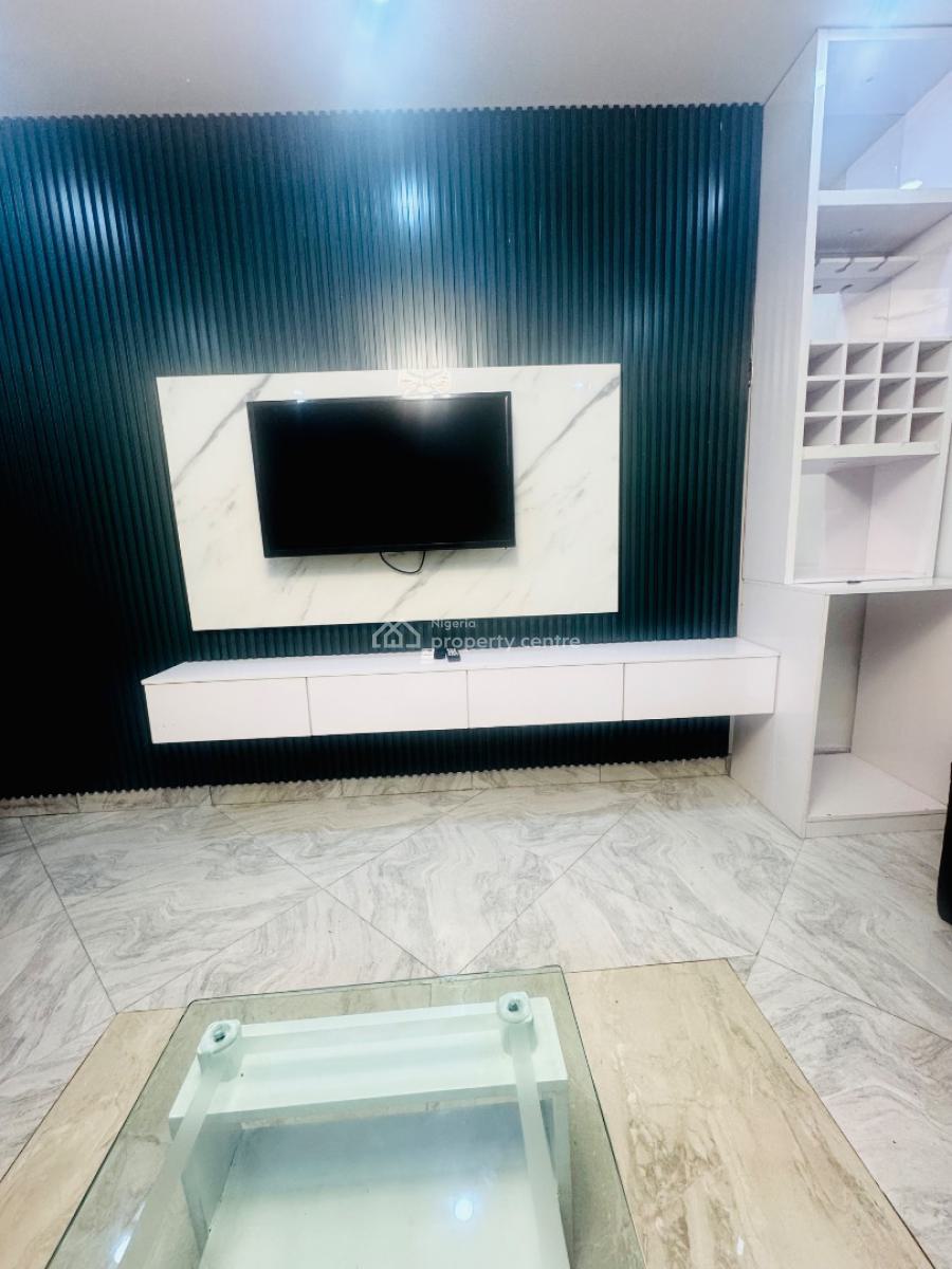 Luxury Three Bedrooms, Palmgrove, Ilupeju, Lagos, Flat / Apartment Short Let