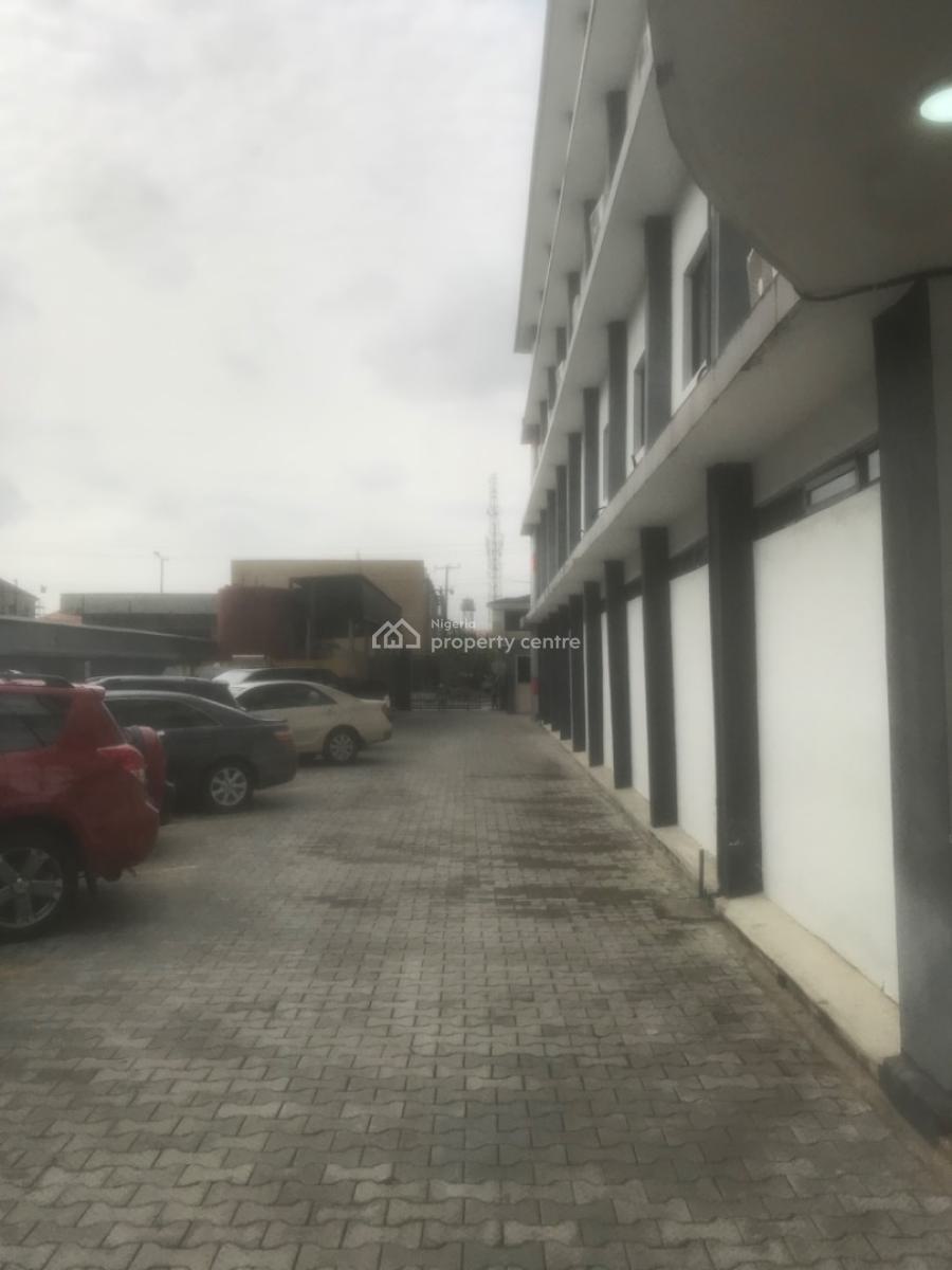 318sqm Open Plan Commercial Space, Lekki Phase 1, Lekki, Lagos, Commercial Property for Rent