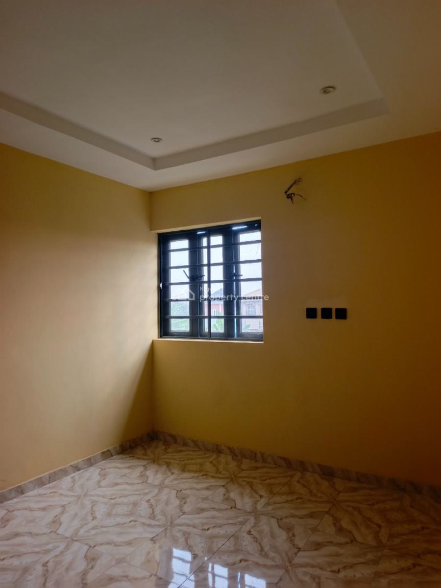2 Bedrooms, Akeran, Magboro, Ogun, Flat / Apartment for Rent