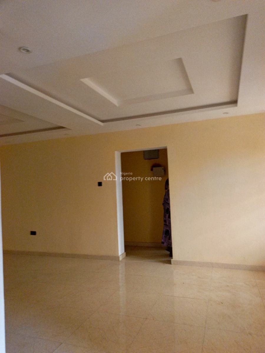 2 Bedrooms, Akeran, Magboro, Ogun, Flat / Apartment for Rent
