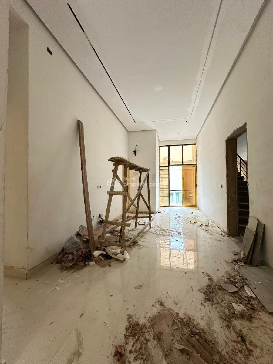 Luxury 3 Bedroom Apartment, Lekki Phase 1, Lekki, Lagos, Flat / Apartment for Sale
