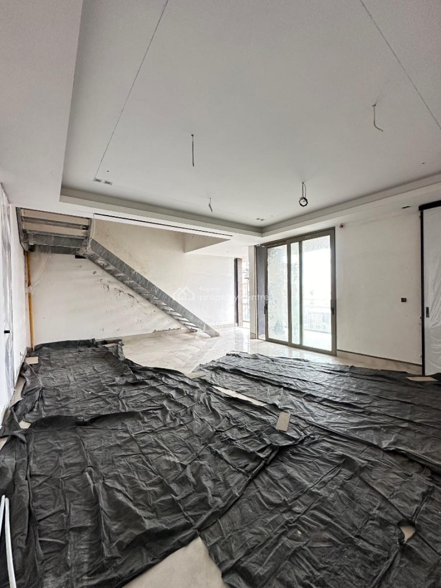 4 Bedroom Maisonette with Elevator, Communal Swimming Pool, Gym, and Bq, Lekki Phase 1, Lekki, Lagos, Flat / Apartment for Sale