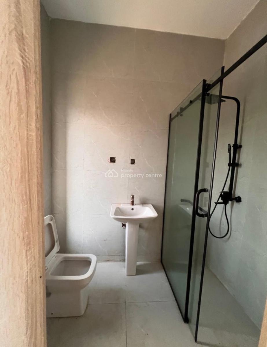 Well Finished and Exclusive 5 Bedroom Terraced Duplex with Bq Attached, Guzape, Guzape District, Abuja, Terraced Duplex for Rent