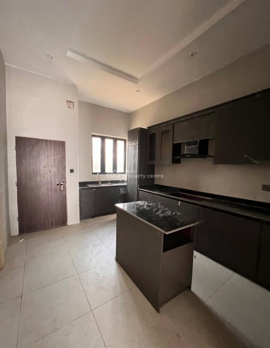 Well Finished and Exclusive 5 Bedroom Terraced Duplex with Bq Attached, Guzape, Guzape District, Abuja, Terraced Duplex for Rent